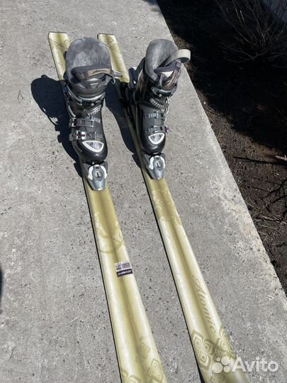 Гоные лыжи Atomic женские - детские