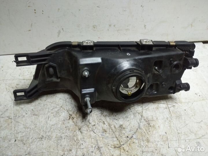 Фара Nissan Pulsar FN15 1995-2000