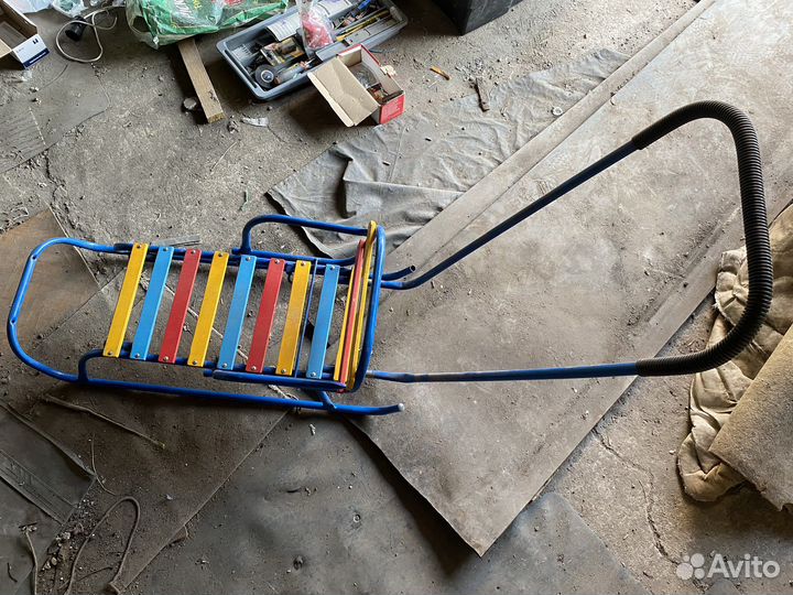 Санки с ручкой