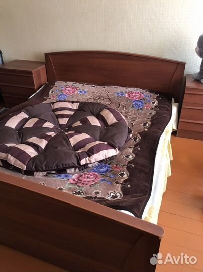 Спальный гарнитур бу