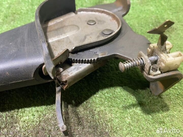 Рычаг стояночного тормоза Renault Logan LS12