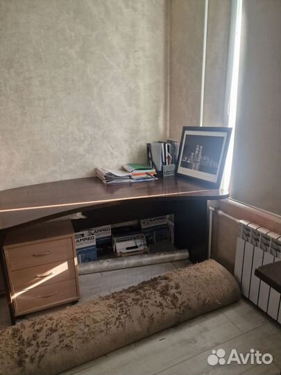 2 офисных стола