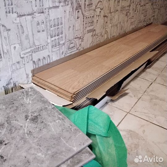 Ламинат и плитка остатки