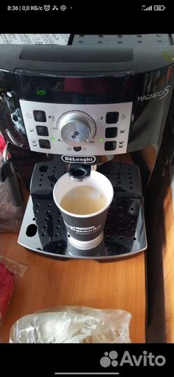 Кофемашина De'Longhi Magnifica ecam 22.110