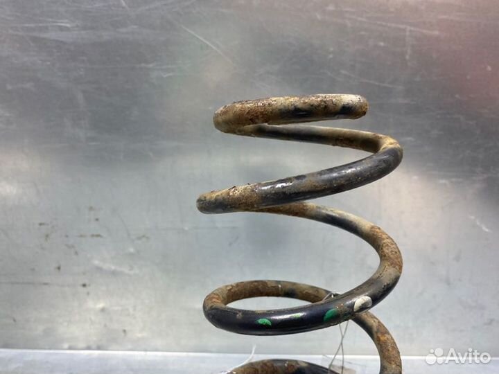 Пружина задняя Volkswagen Bora 1997-2005 седан 2