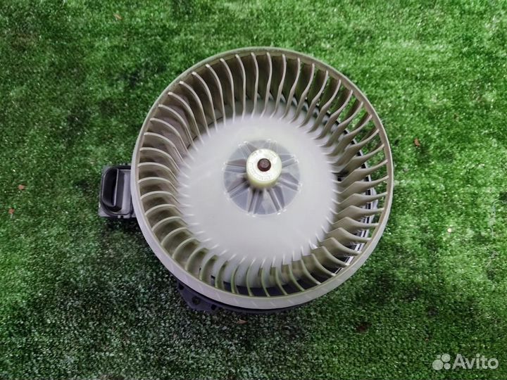 Моторчик печки Dodge Caliber PM 2008