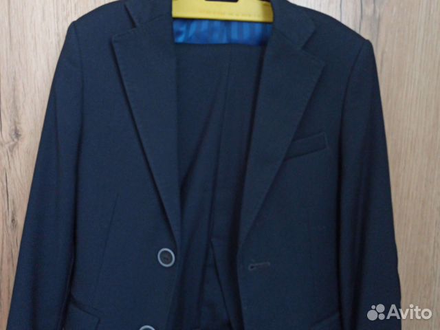 Костюм школьный