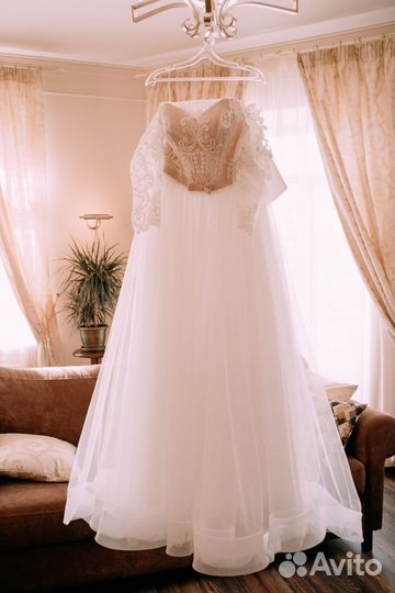 Свадебное платье