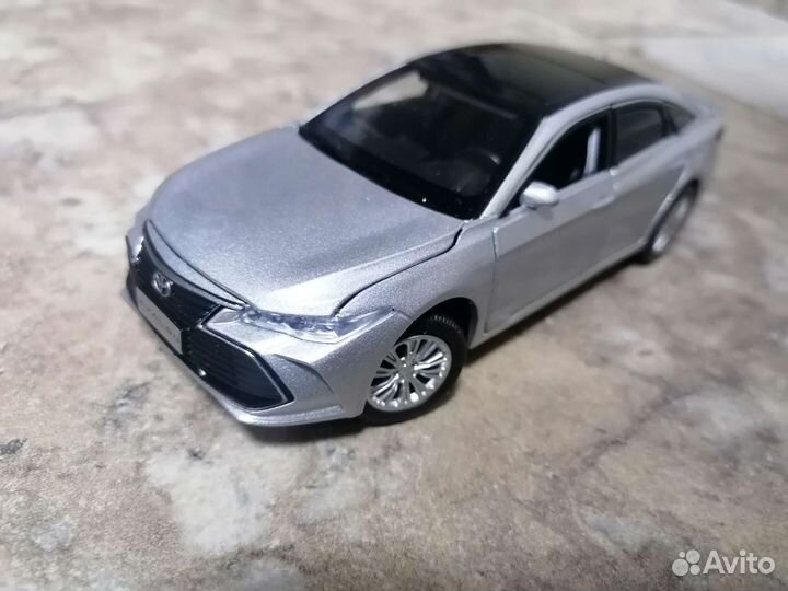 Модель Тойота Камри Toyota Kamry 1:32