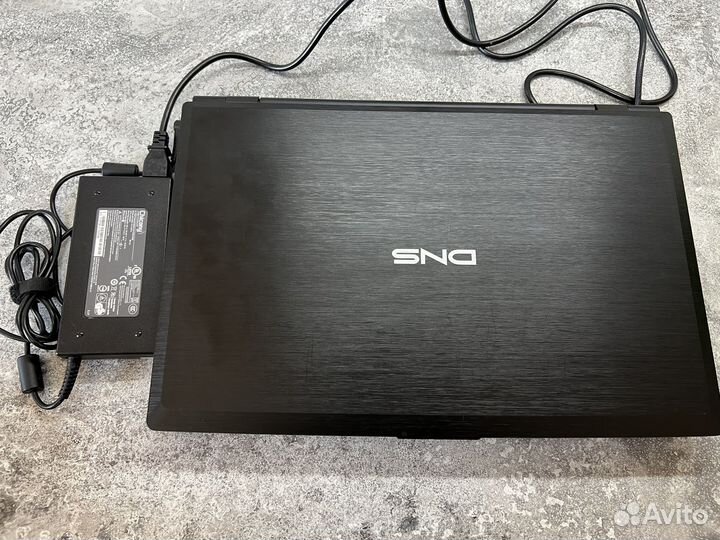 Ноутбук DNS W170ER