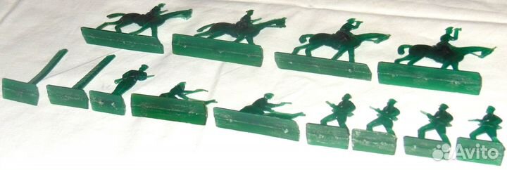Солдатики пограничники СССР комплект 13 фигурок