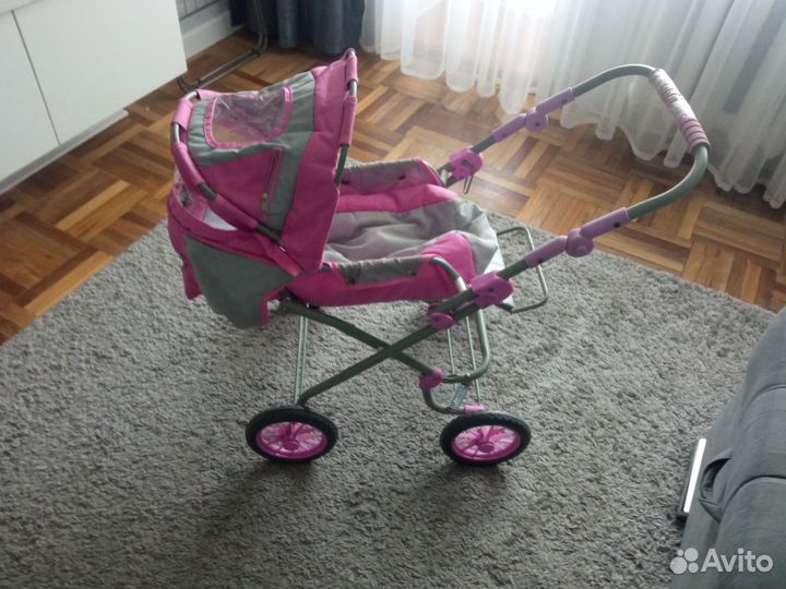 Коляска кукольная