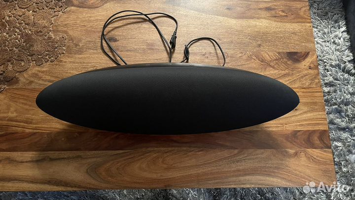 Колонка Bowers Wilkins Zeppelin
