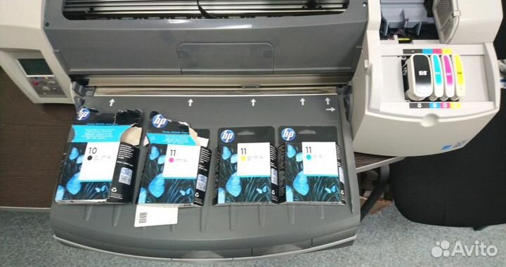 Принтер плоттер цветной HP DesignJet 70