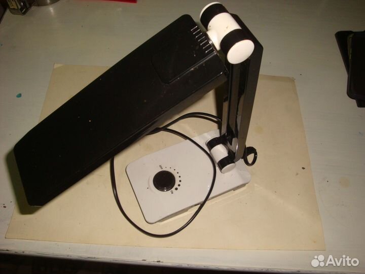 Лампа настольная