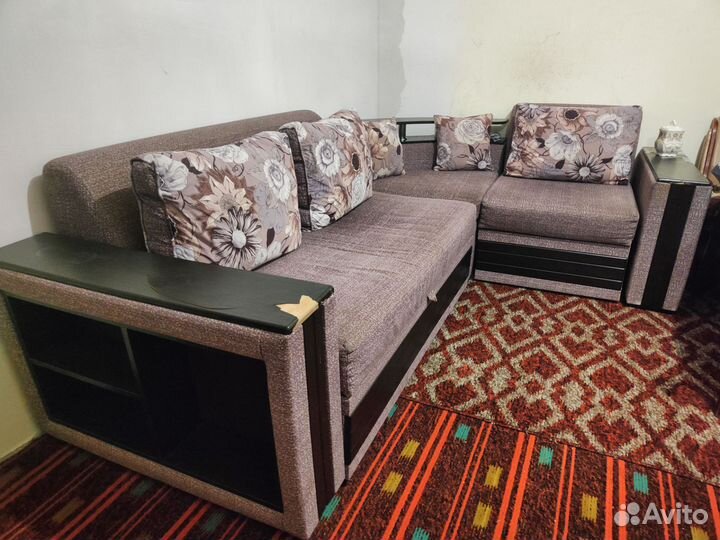 Угловой диван бу