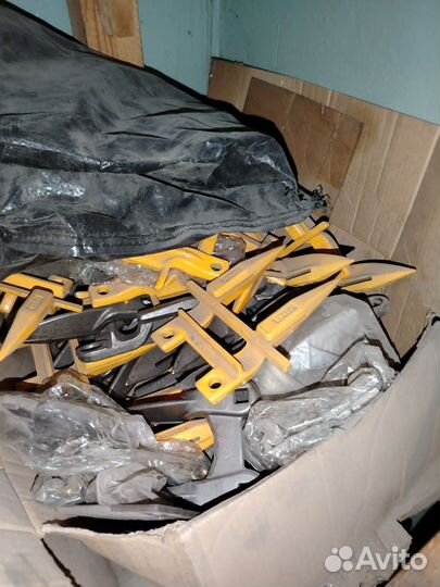 Новые запчасти на зерноуборочный комбайн Кейс-2388