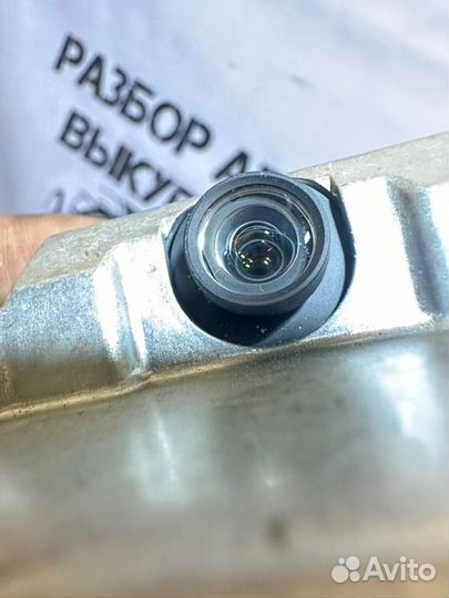 Камера переднего вида Kia Sorento 4