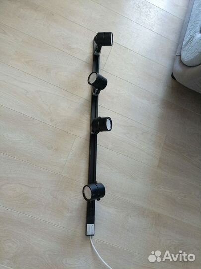 Трековый светильник