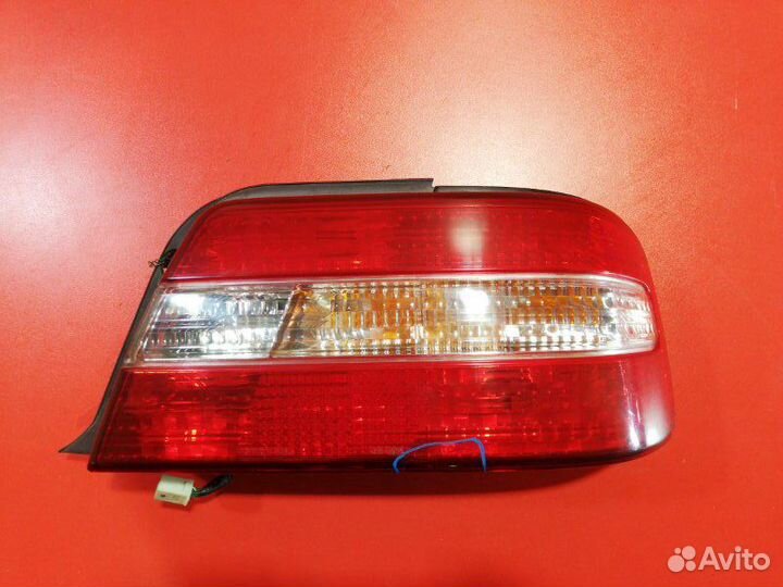 Фонарь задний правый Toyota Chaser GX100 1G-FE