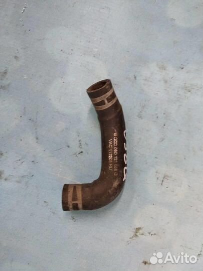 Патрубок охлаждения 06d121058q