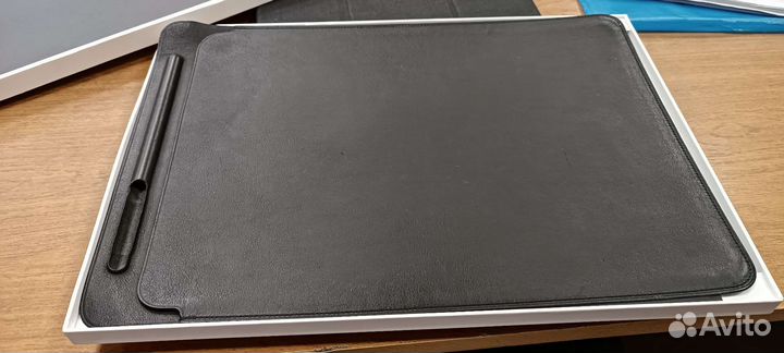 Чехол Apple Leather Sleeve для Apple iPad Pro 12.9