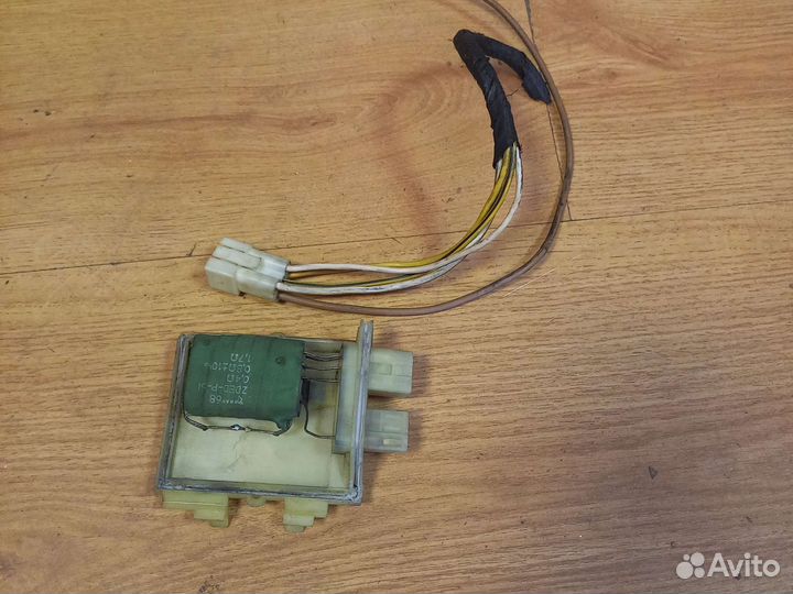 Резистор печки Пассат Б3 1.8