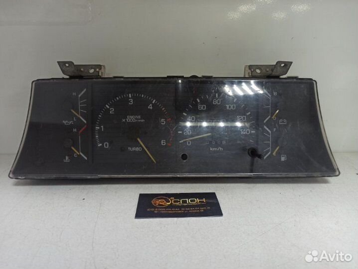 Панель приборов Toyota Hilux Surf LN60V 2L