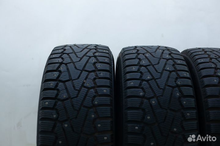 Pirelli Ice Zero 215/65 R16 102T