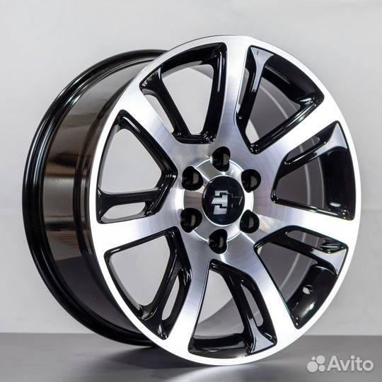 Литые диски R20 на Cadillac Escalade