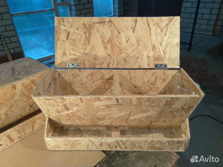 Кормушка бункерная