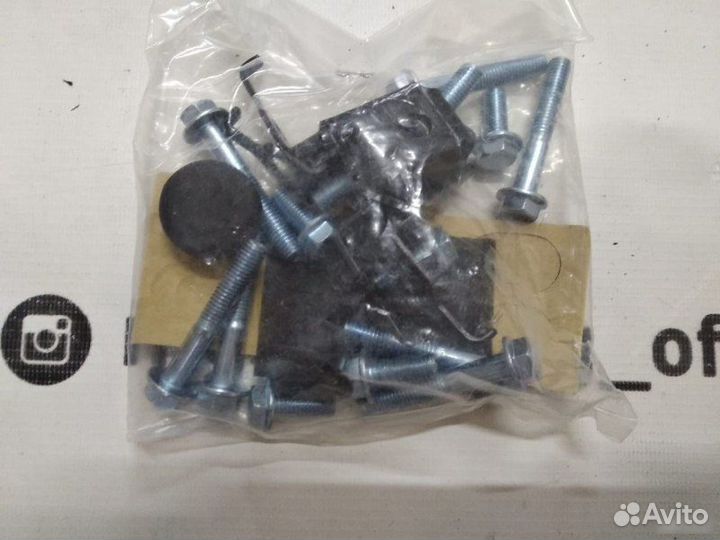 Рейлинги Toyota Land Cruiser 200 черные 07-н.в