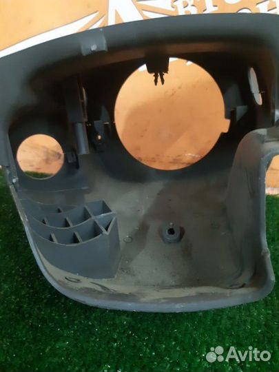 Кожух рулевой колонки Toyota Corona седан 1.8