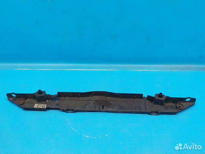 Кронштейн радиатора верхний toyota Avensis 3 (T270