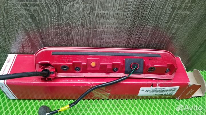 Дополнительный стоп сигнал Kia Rio 4 X Line