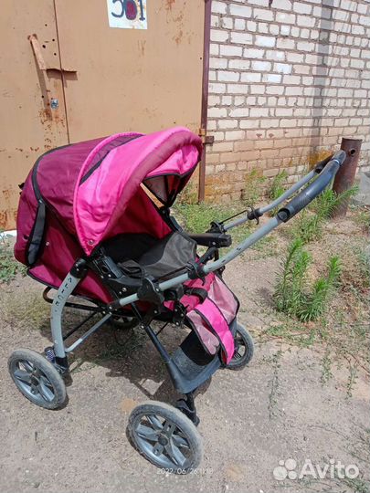 Прогулочная коляска