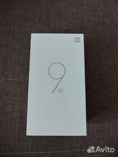 Телефон Xiaomi 9se