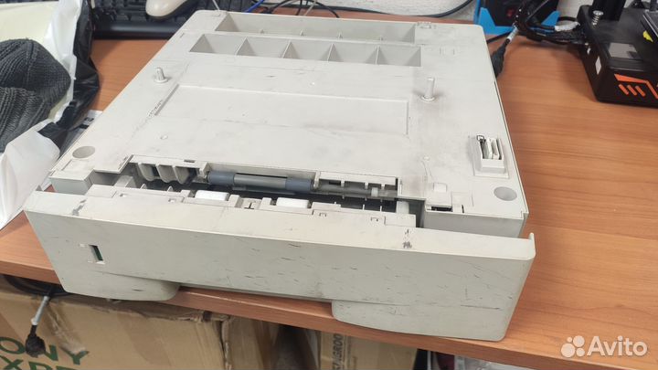 Лоток подачи бумаги Kyocera PF-100