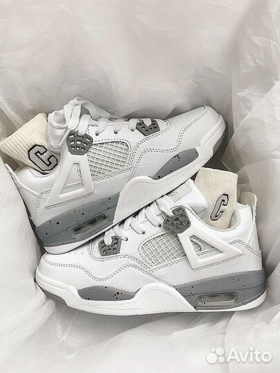 Air Jordan 4