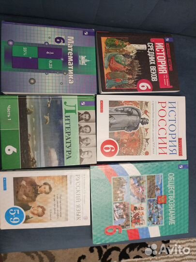 Учебники бу, состояние новых