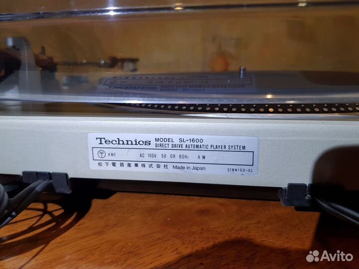 Проигрыватель винила Technics SL-1600 идеальный