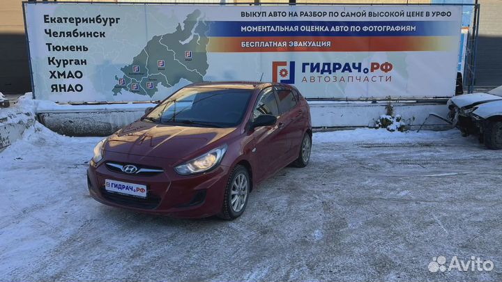 Моторчик стеклоочистителя задний Hyundai Solaris 9