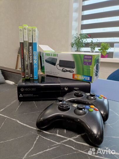 Игровая приставка Xbox 360