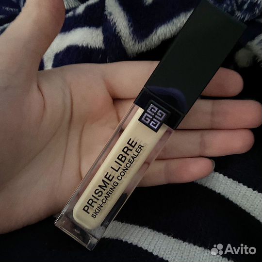 Консилер Givenchy W100