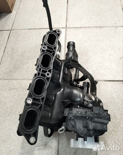 Впускной коллектор Пежо 308 408 Ситроен С4 EP6
