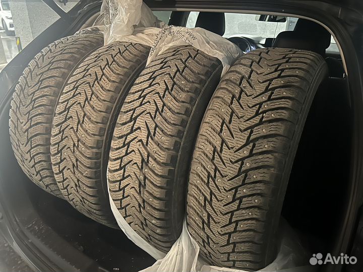 Nokian Tyres Hakkapeliitta 8 SUV 225/65 R19 103