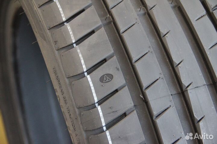 Triangle EffeXSport TH202 225/40 R19