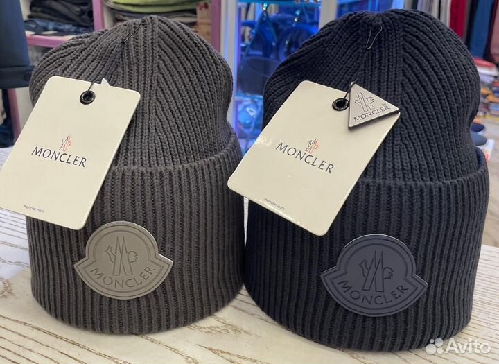 Шапка Moncler высокая