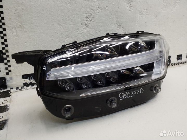Фара левая Volvo XC90 2 Full LED