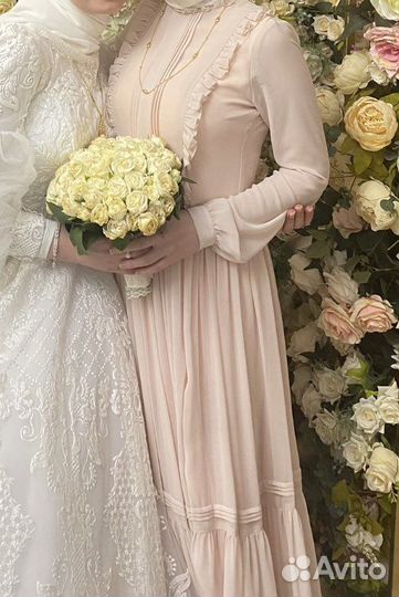 Вечернее платье